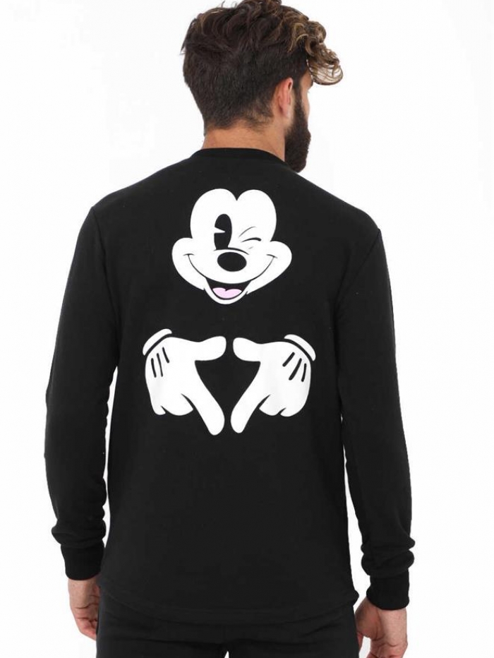 Μπλούζα φούτερ σε λαιμόκοψη Attitude.