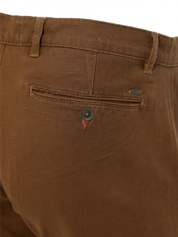 Παντελόνι Chinos με allover τύπωμα Double.