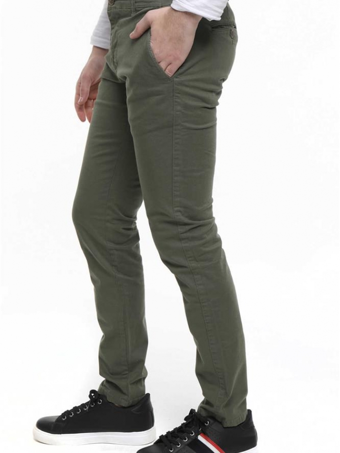 Παντελόνι Chinos σε slim γραμμή
