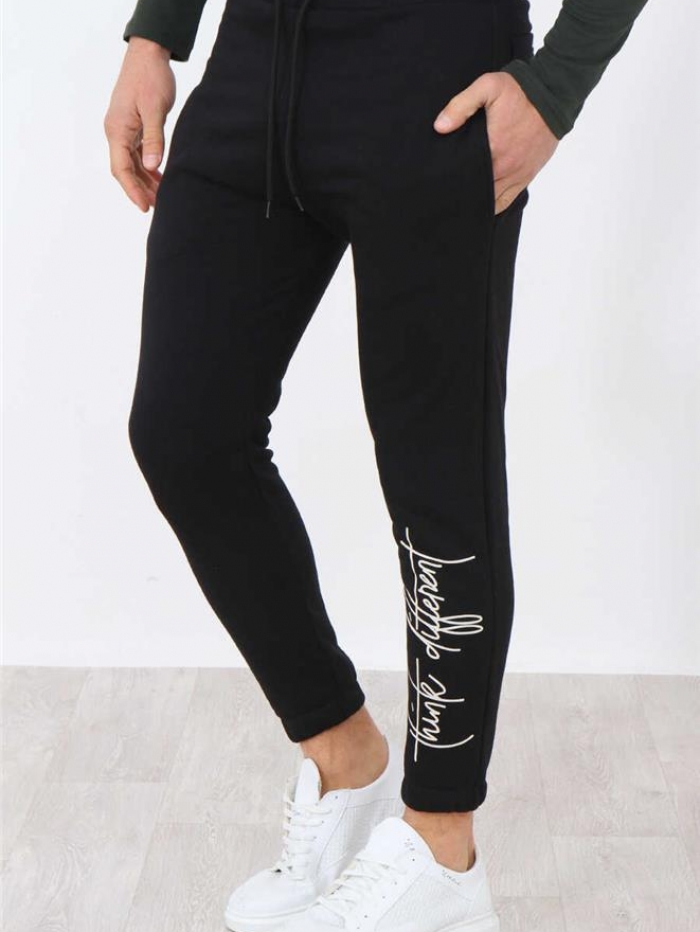 Παντελόνι φόρμας 'Different' Attitude