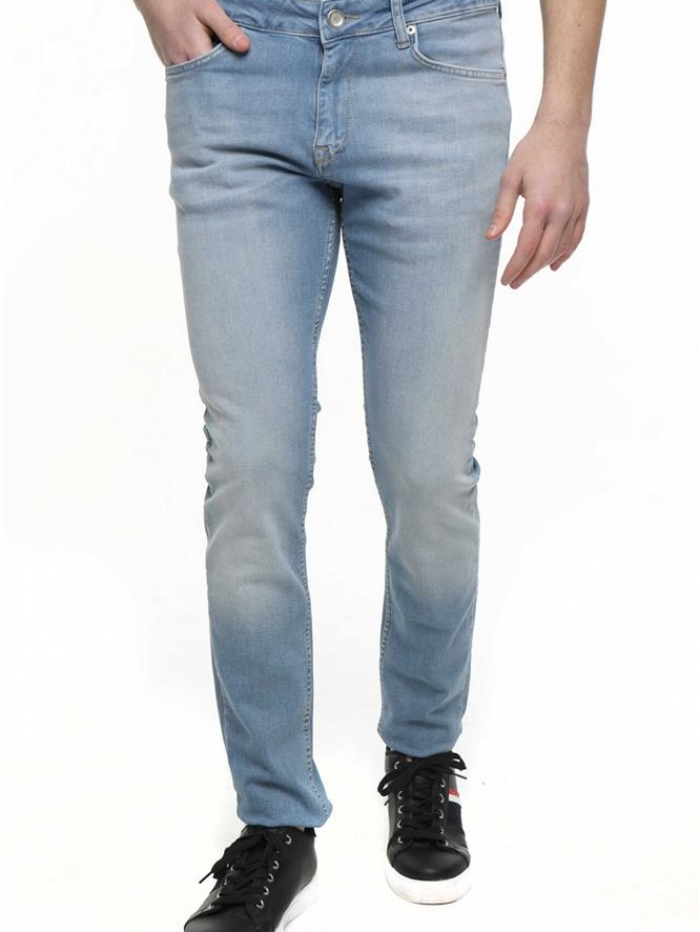 Παντελόνι Jean σε ίσια γραμμή