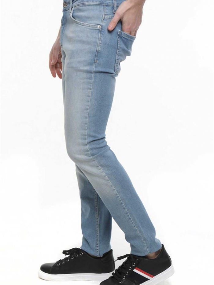 Παντελόνι Jean σε ίσια γραμμή