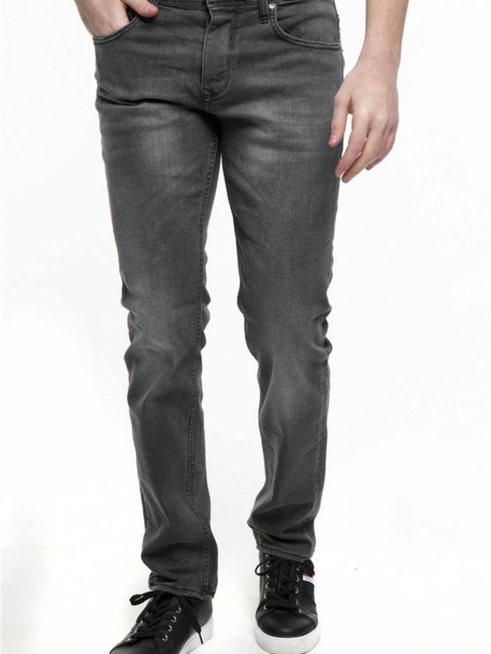 Παντελόνι jean σε ίσια γραμμή