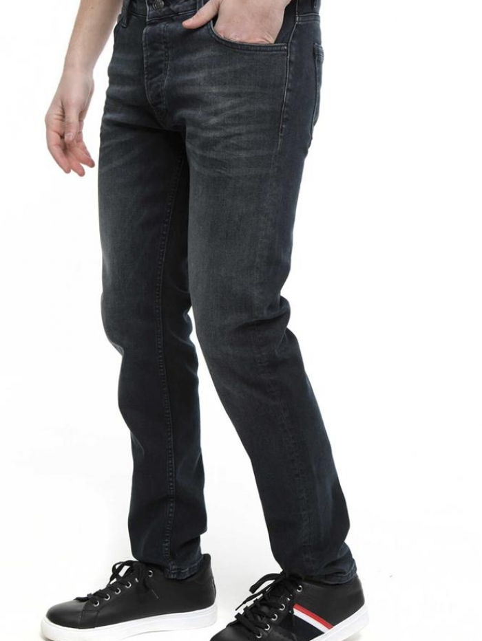 Παντελόνι τζιν regular fit με ξεβάμματα