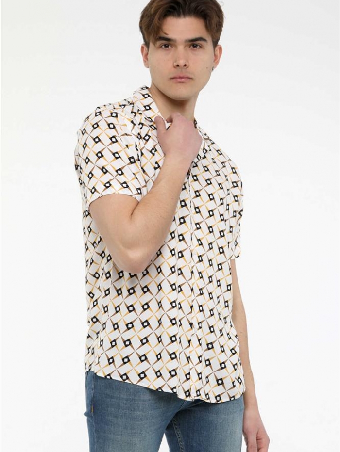 Πουκάμισο κοντομάνικο εμπριμέ, slim fit.