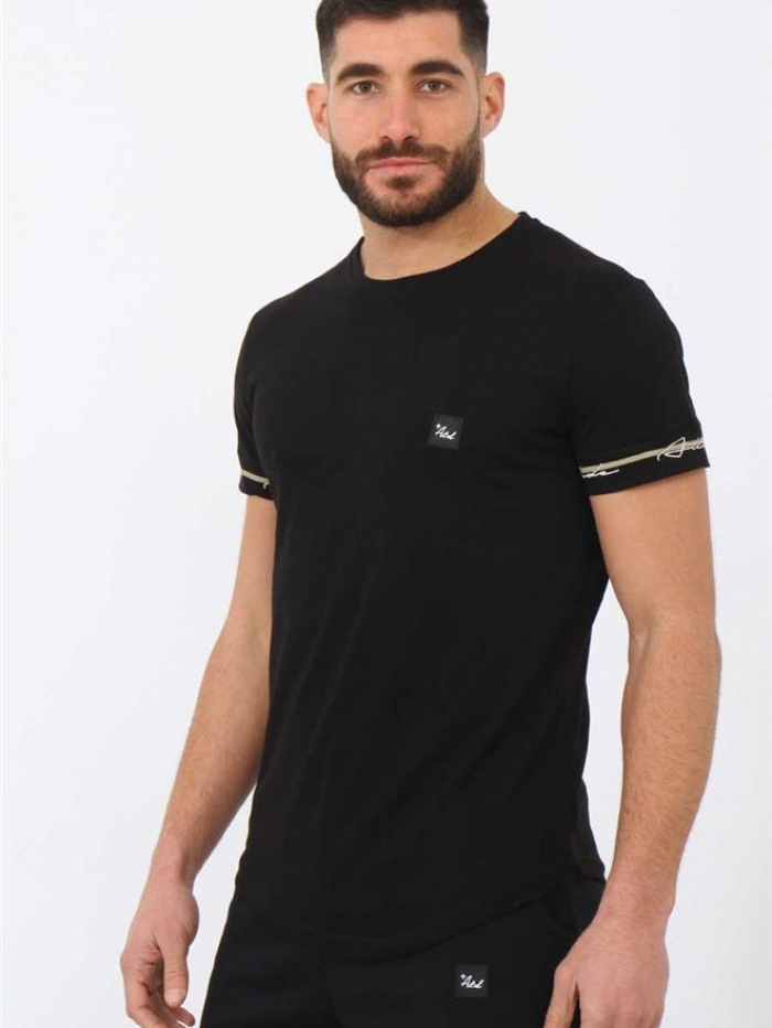 T-shirt με φάσες στο μανίκι Attitude