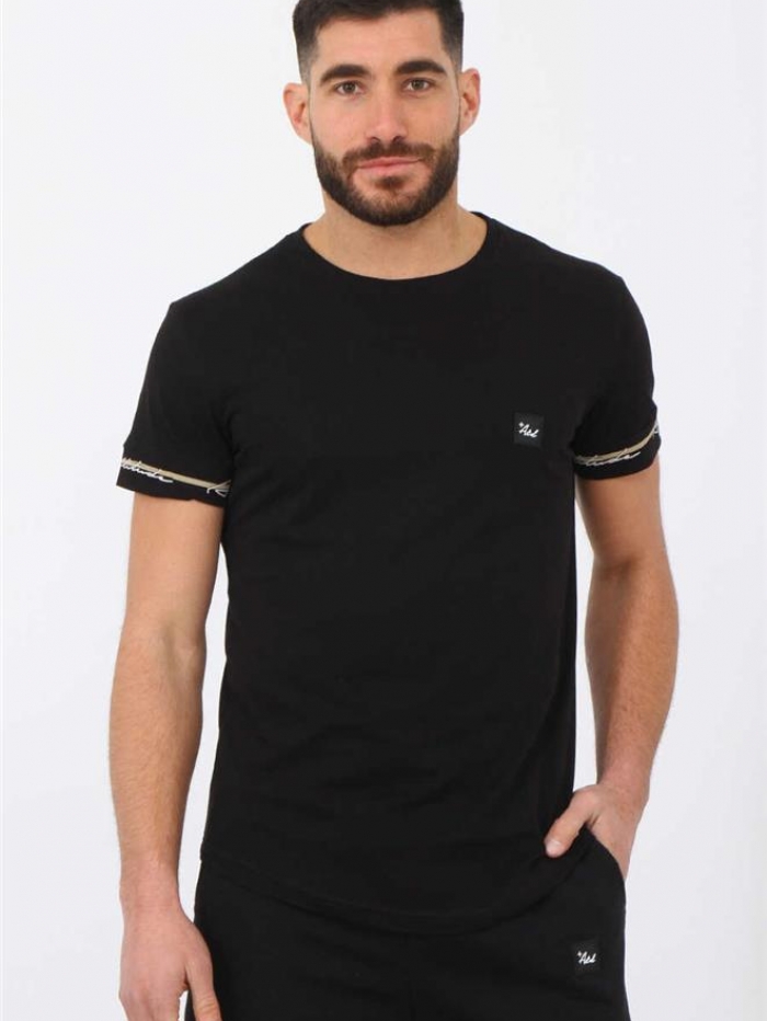 T-shirt με φάσες στο μανίκι Attitude