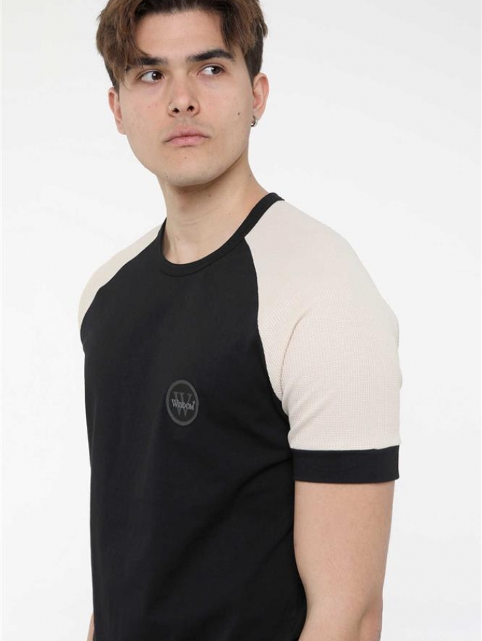 Τ-shirt με ρεγκλάν στο μανίκι